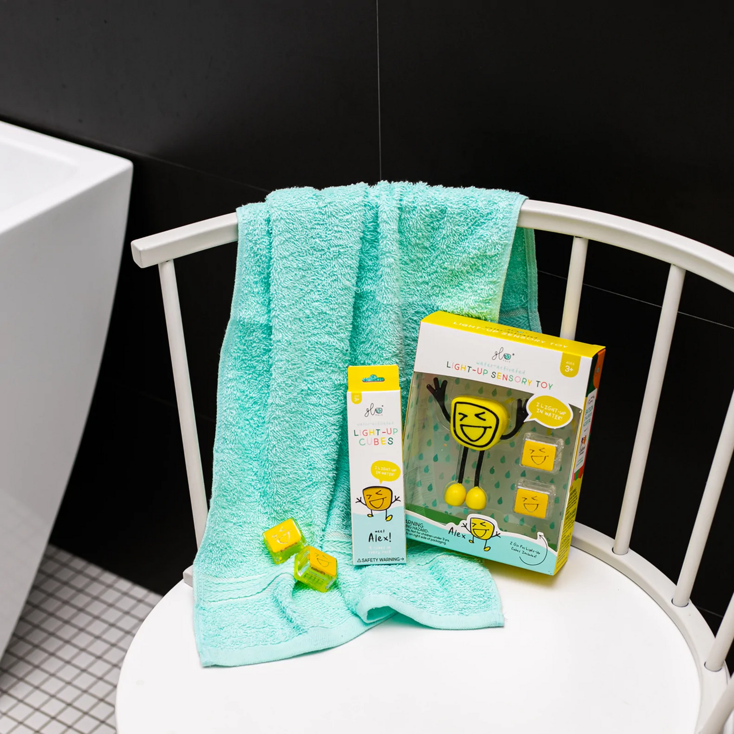 Glo Pals - Pack de 4 Cubes Lumineux Activés à l'Eau, Alex