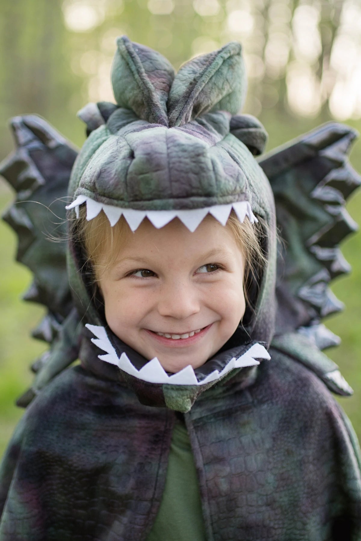 Cape dinosaure dilophosaure avec griffes