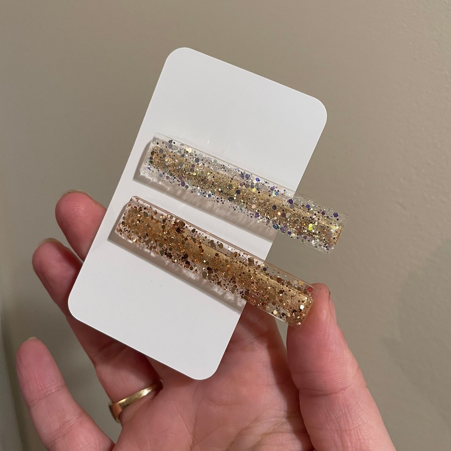 Barrettes en résines