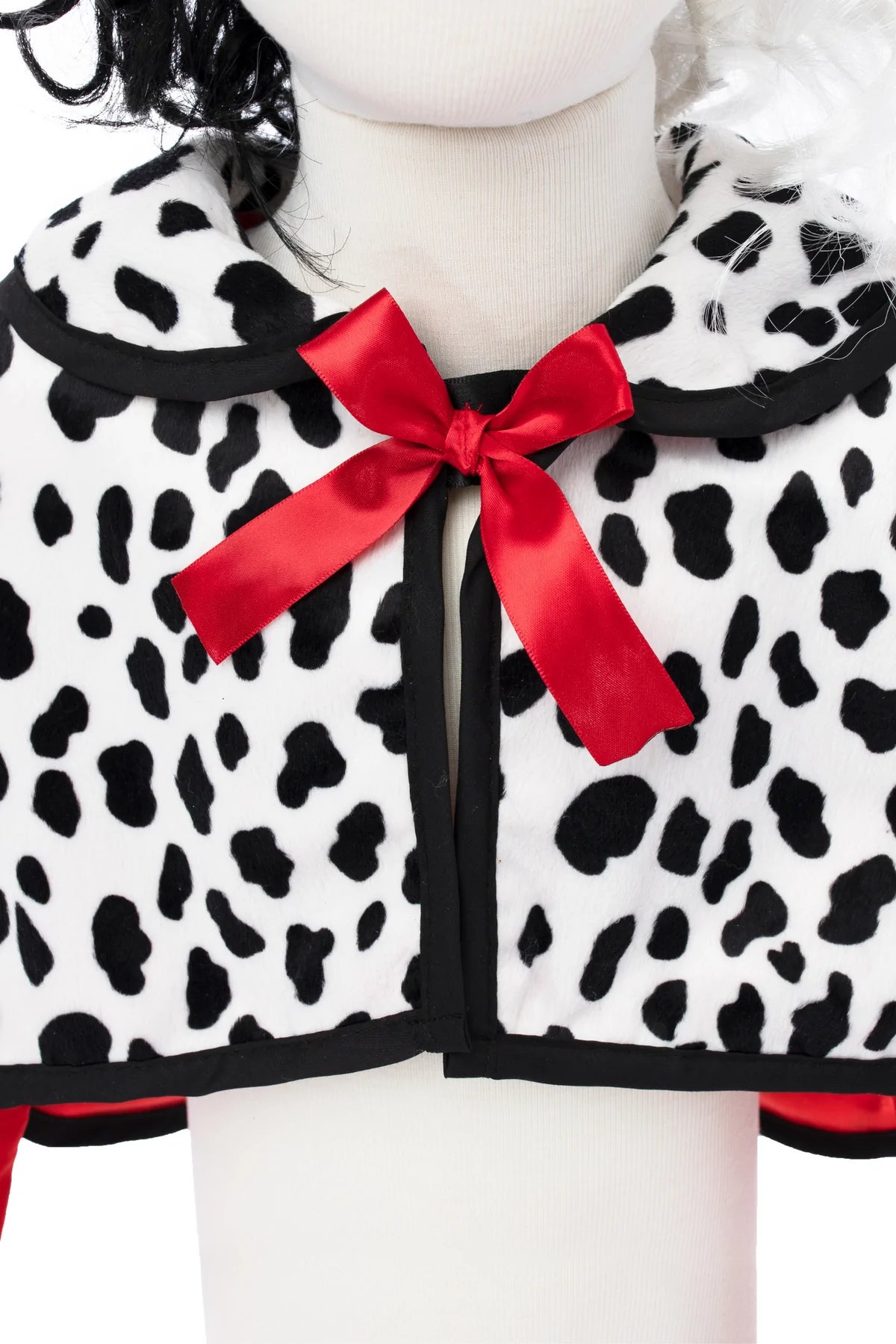 Cruella cape gants et perruque